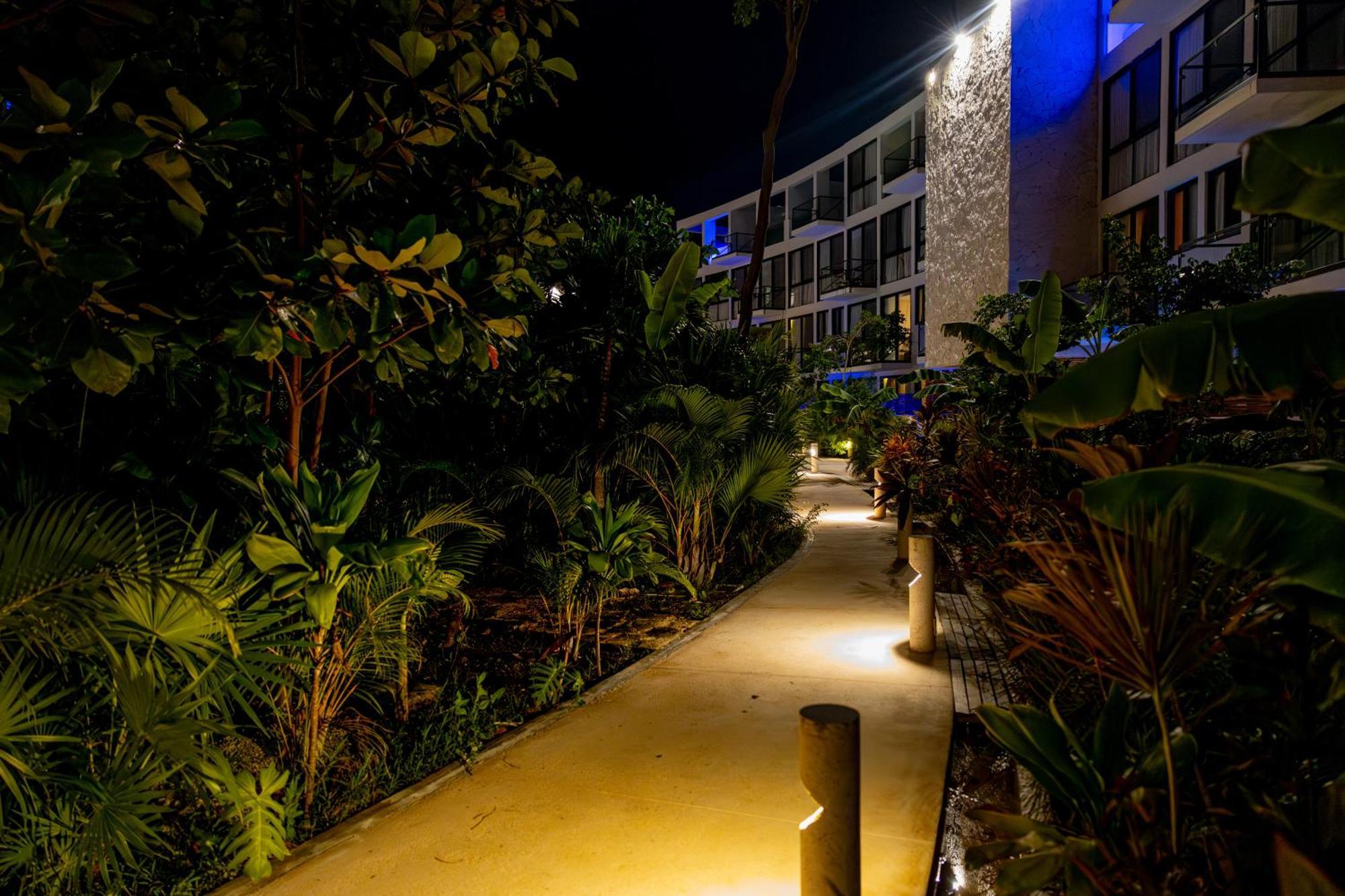 The Waves Tulum By Bnb Experience Exterior photo