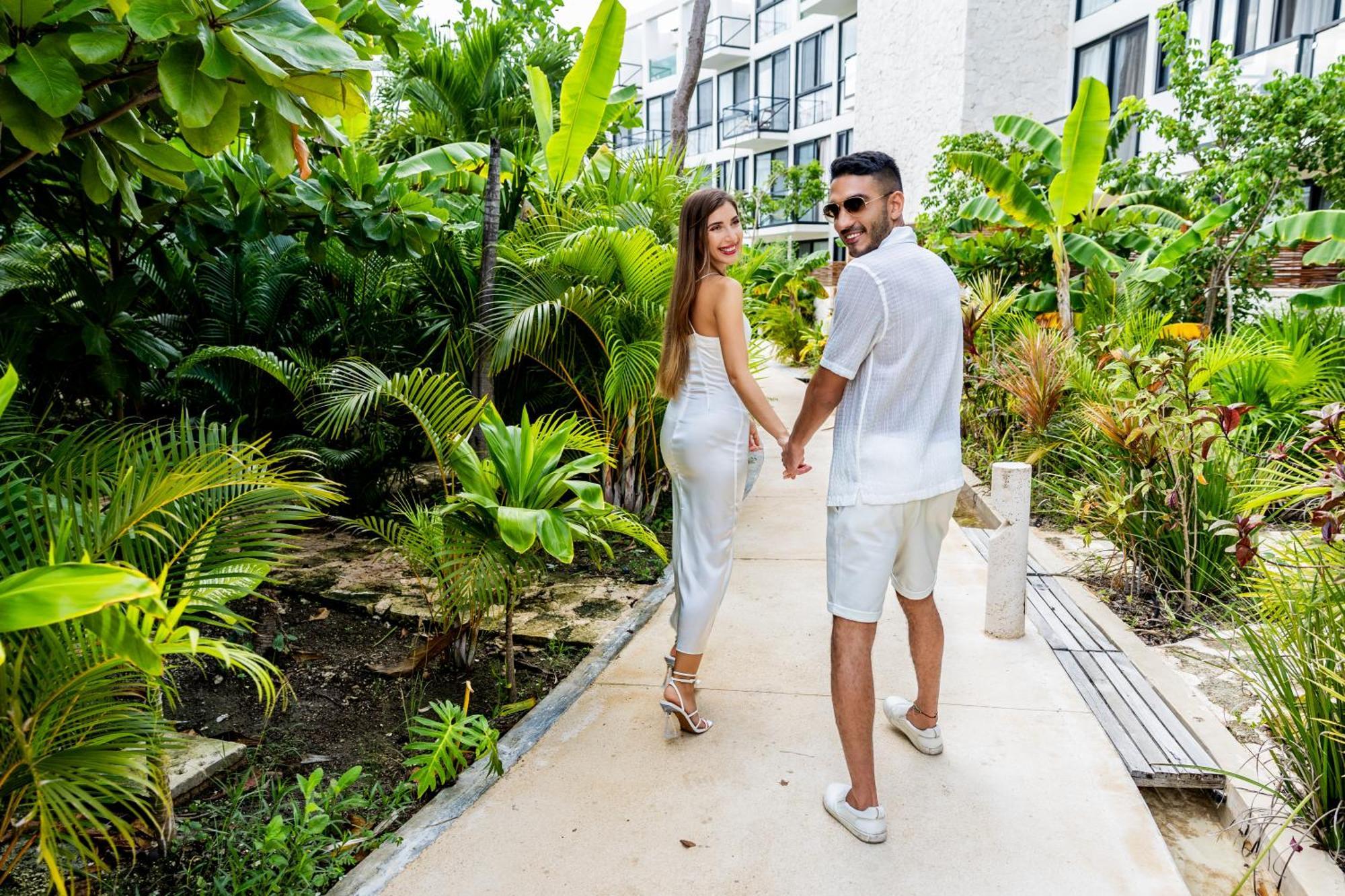 The Waves Tulum By Bnb Experience Exterior photo